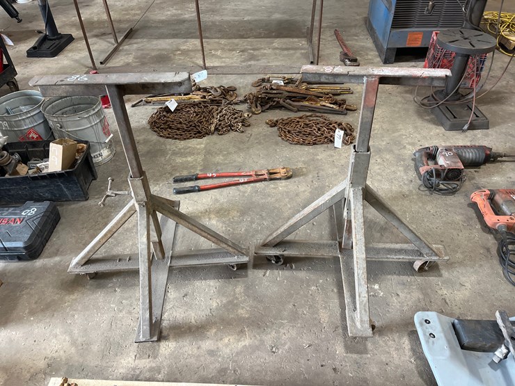 #86-•-lot-of-heavy-duty-metal-stands-on-casters-image-1