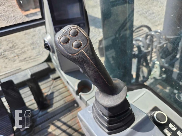 2022-xcmg-xe210u-image-16