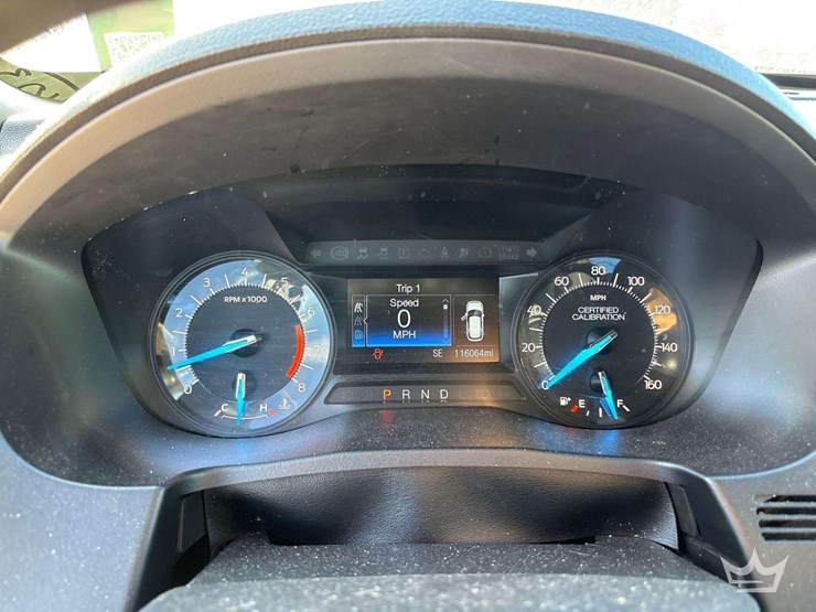 2018-ford-explorer-image-16