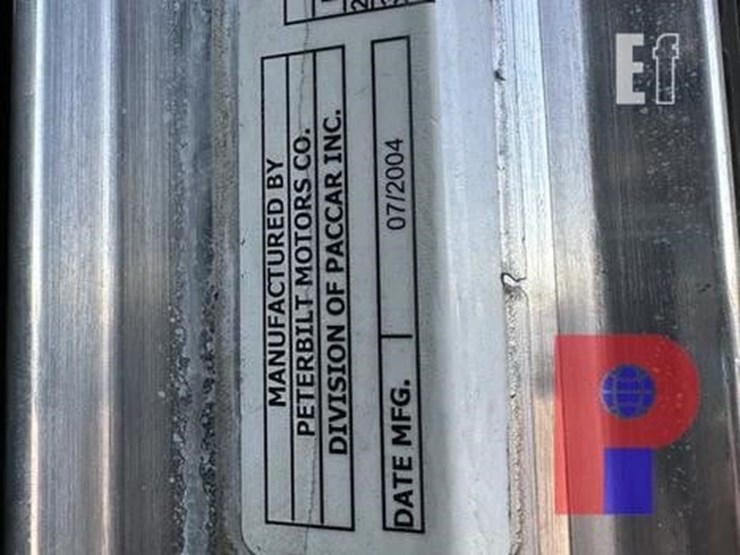 2005-peterbilt-378-image-15