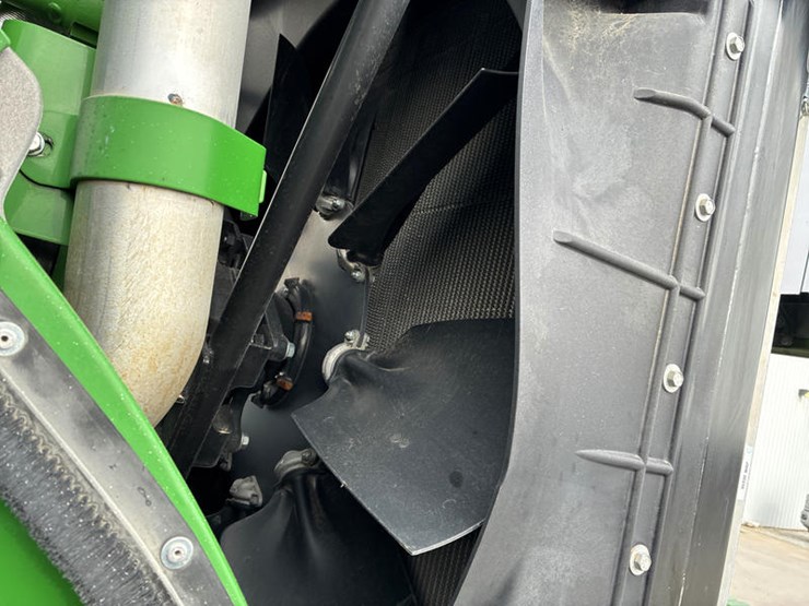 2024-john-deere-9r-590-image-61