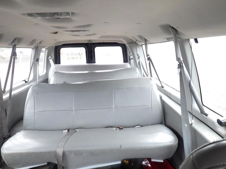 2003-ford-e350-image-23