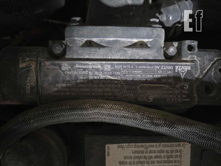 2020-caterpillar-th255c-image-34