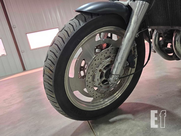 2001-yamaha-xt225-image-17