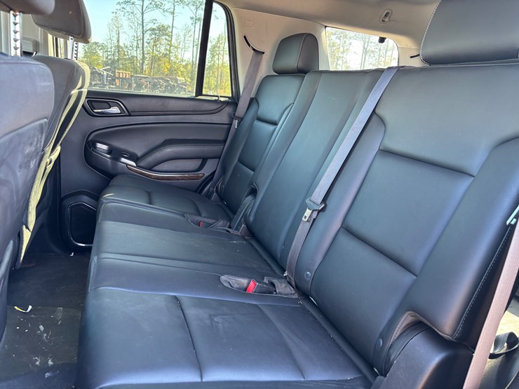 2015-chevrolet-tahoe-image-7