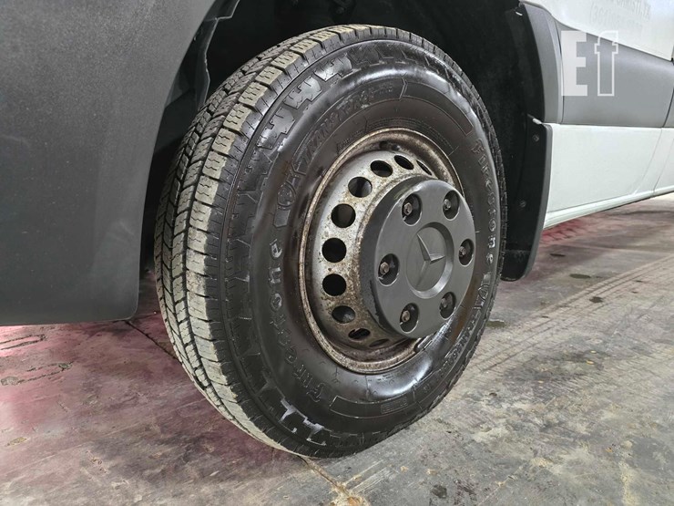 2019-mercedes-benz-sprinter-4500-image-24