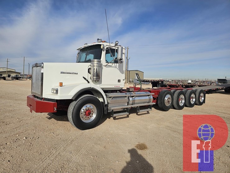 2012-western-star-3-axle-daycab-heavy-haul-truck-32512-image-2