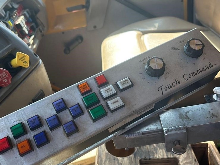 2008-sterling-l8500-image-54