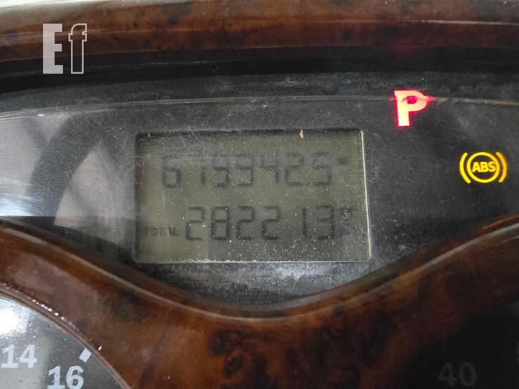 2005-mack-vision-cxn613-image-12