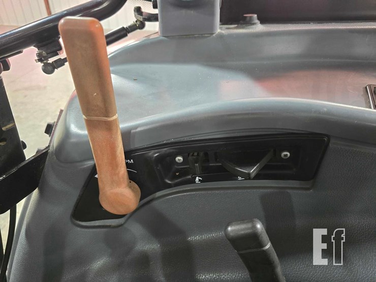 new-holland-tl100a-image-26