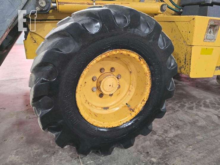 2015-deere-310l-ep-image-22