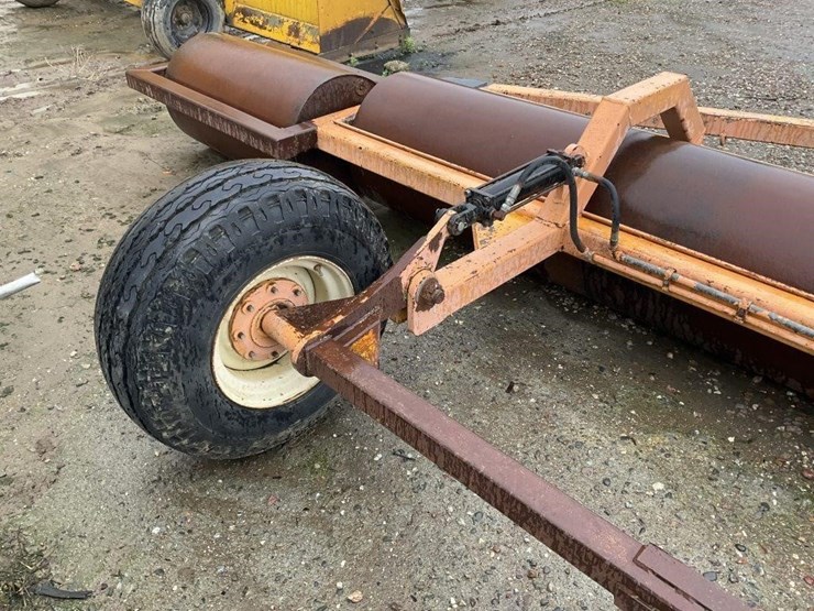 custom-24'-portable-smooth-roller-image-8