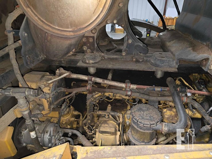 2012-caterpillar-972k-image-29