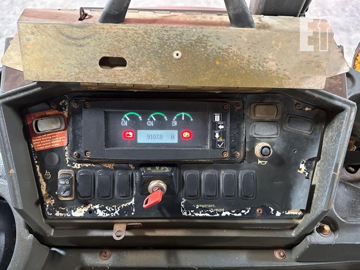 2006-deere-310g-image-25