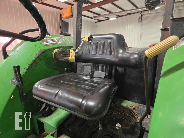 2000-john-deere-5210-image-15