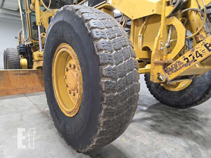 2006-caterpillar-140h-image-54