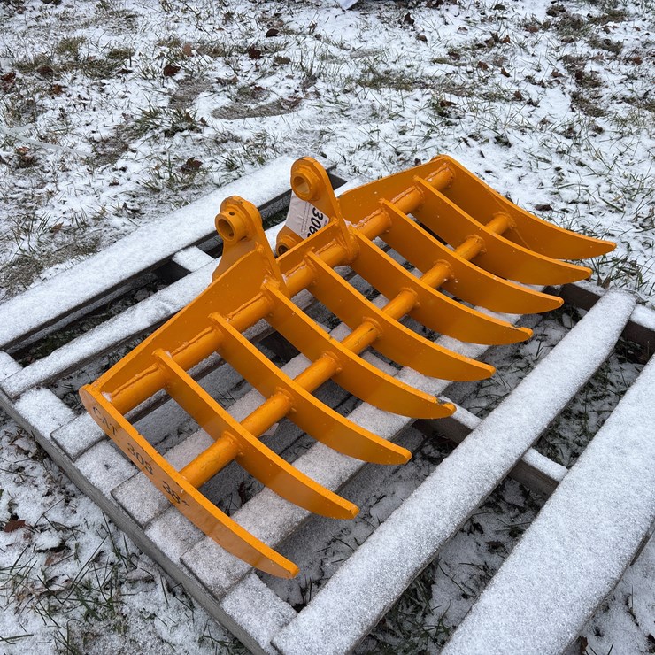 2025 CATERPILLAR 303