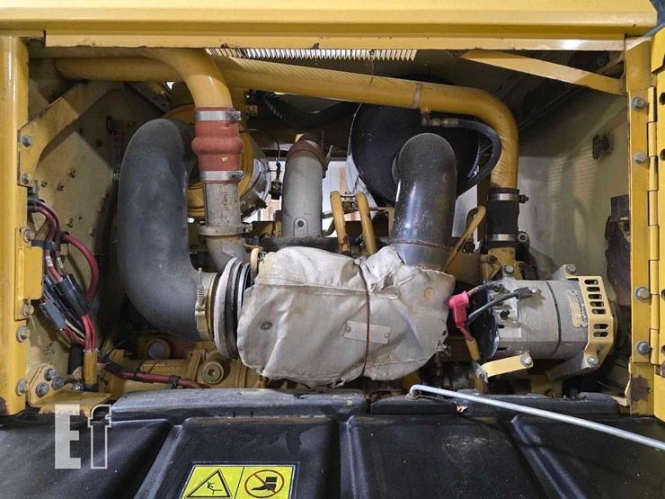 2005-caterpillar-140h-image-28