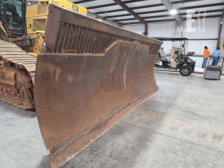 2016-caterpillar-d6n-lgp-image-10