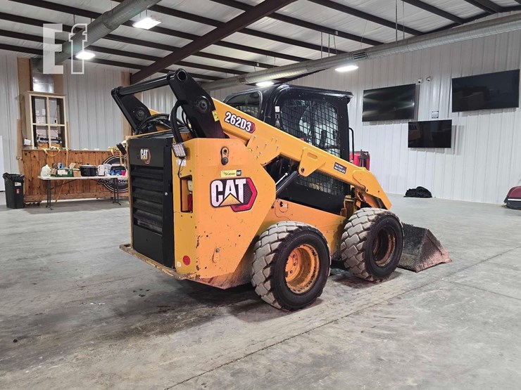 2020-caterpillar-262d3-image-3