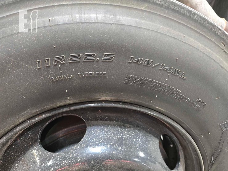 2005-international-9400-image-27