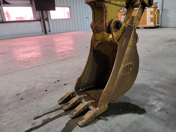 2015-caterpillar-420f-it-image-14