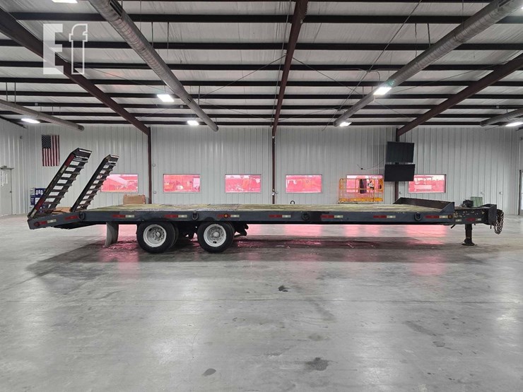 28-foot-tandem-dual-flatbed-trailer-image-6