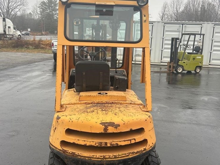 hyster-diesel-forklift-1192-image-6