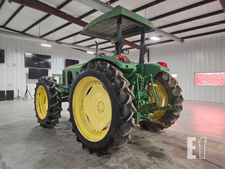 john-deere-6220-image-4