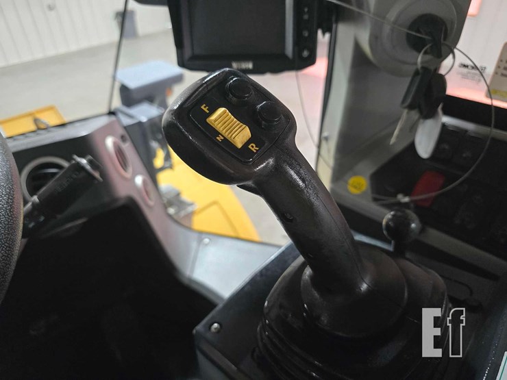 2022-xcmg-xc948u-image-16