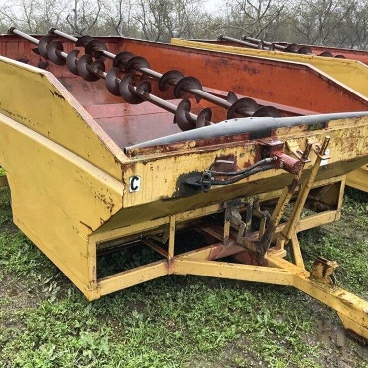 (Offsite) Thomas 14'x8' Bottom Dump Nut Cart