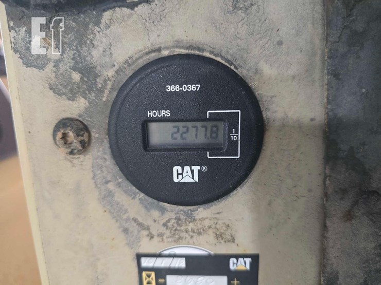 1995-caterpillar-140h-image-21