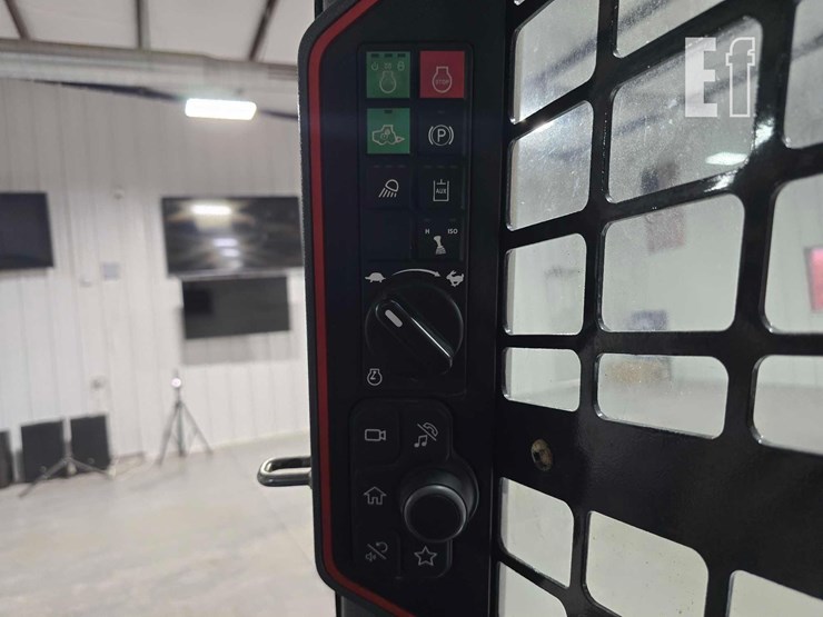 2023-bobcat-t62-image-22