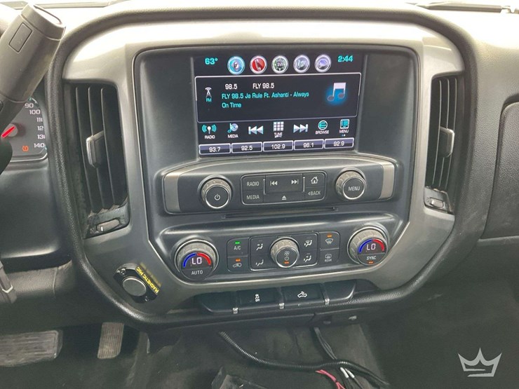 2018-chevrolet-silverado-1500-image-15