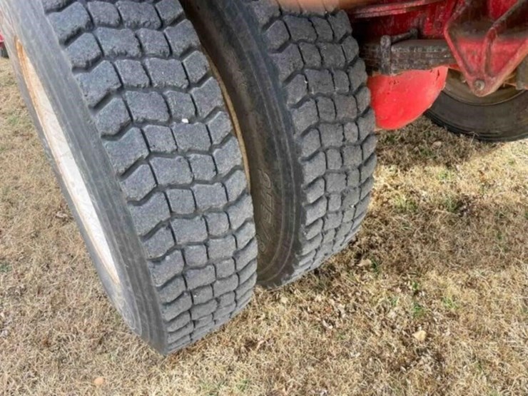 1994-international-dump-truck-image-14