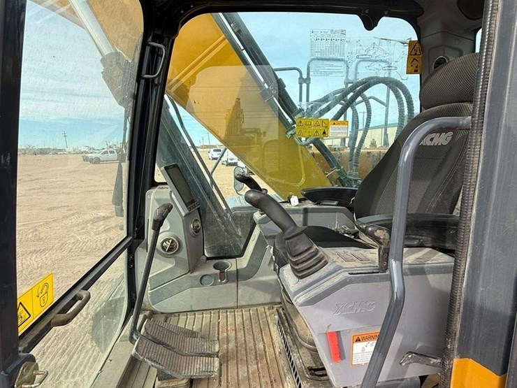 2022-xcmg-xe210u-image-20