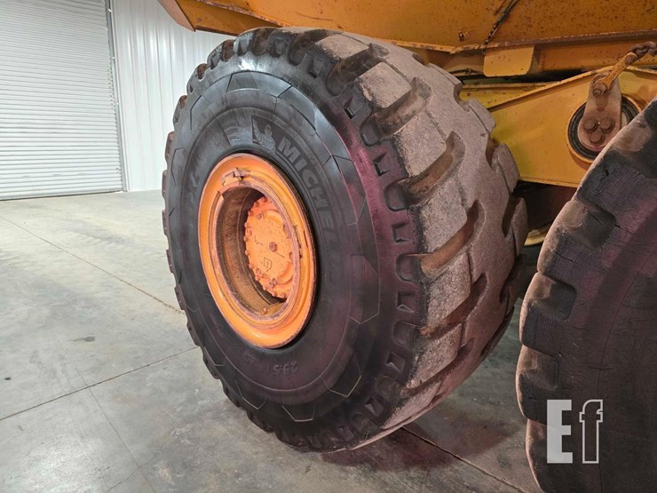 2015-caterpillar-745c-image-24