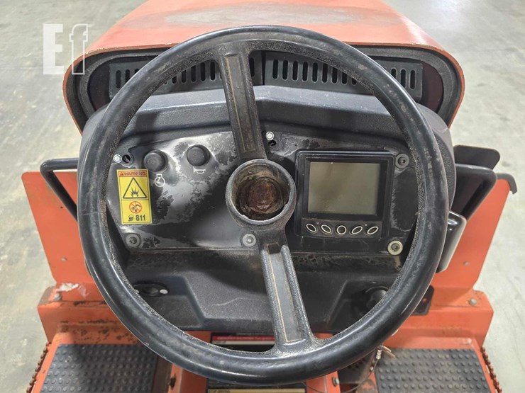 2015-ditch-witch-rt45-image-14