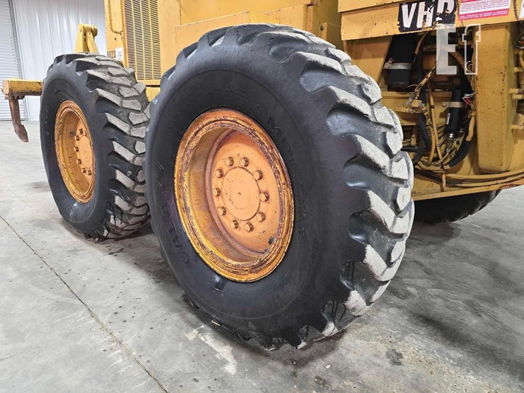 2001-caterpillar-140h-image-29