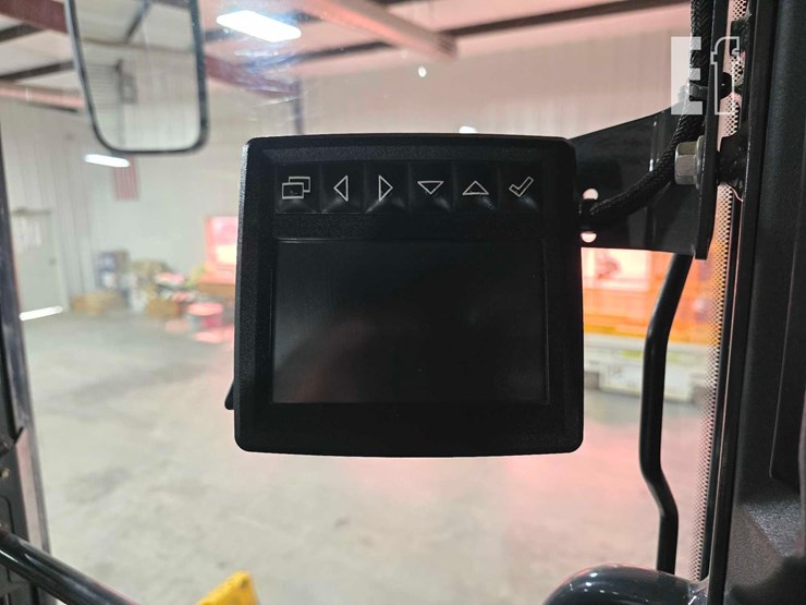 2020-deere-670gp-image-21