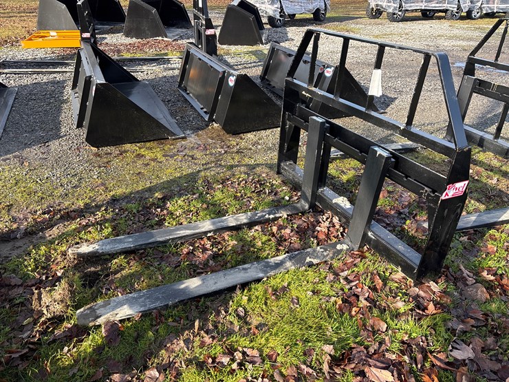 #2902-•-new-48"-kivel-3500#-pallet-fork-attachment-image-1