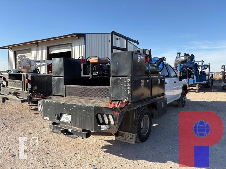 2024-chevrolet-silverado-3500hd-image-4