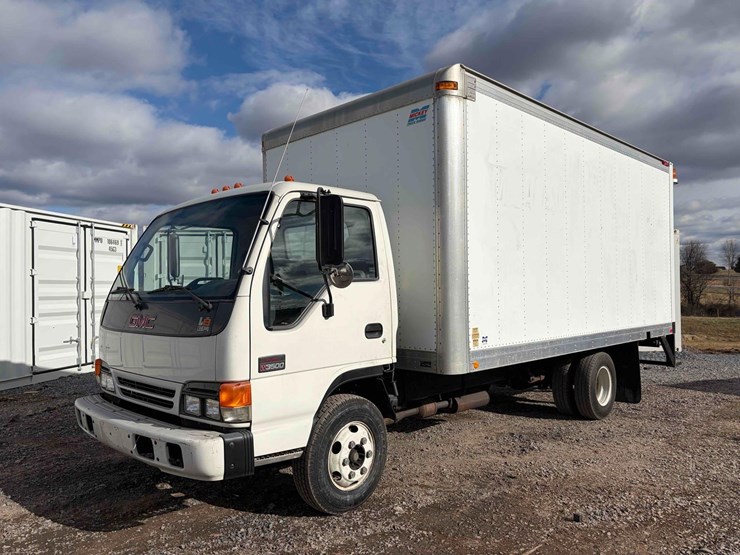 2004-gmc-w3500-image-1