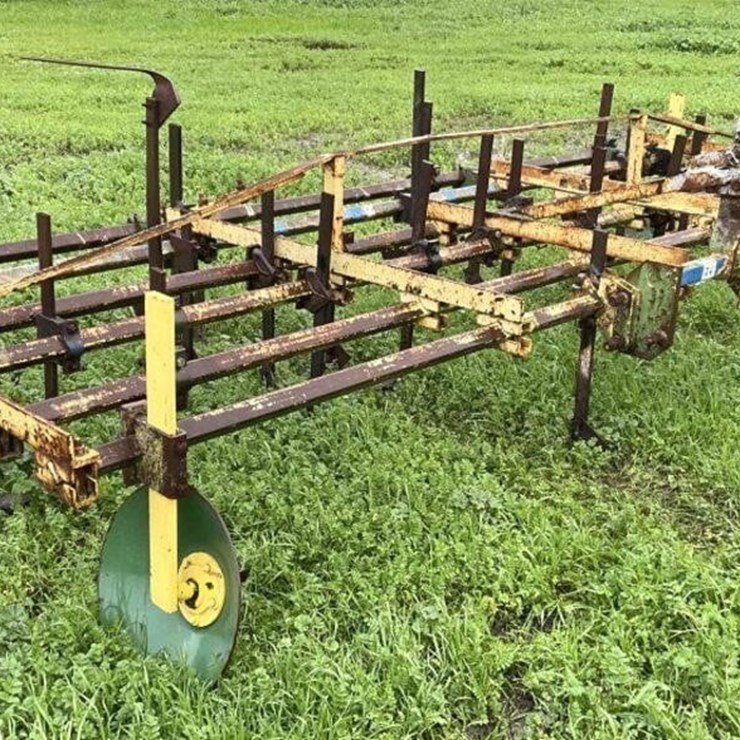 (Offsite) Custom 3-Pt 3-Row 60" Cultivator