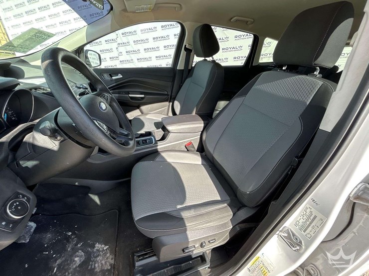 2017-ford-escape-image-12