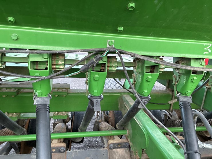 john-deere-1590-image-9