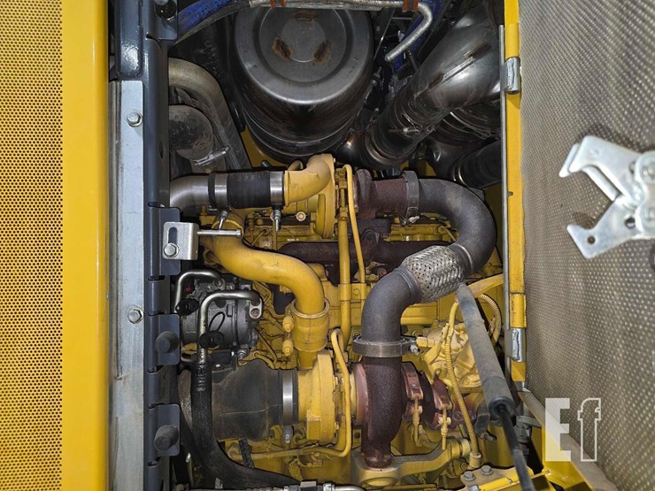 2022-deere-444-p-tier-image-34