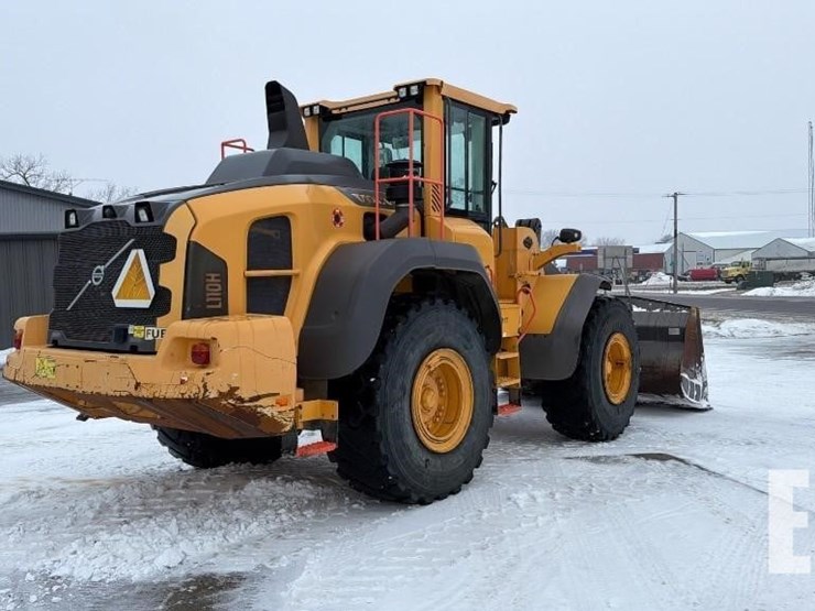 2017-volvo-l110h-image-11