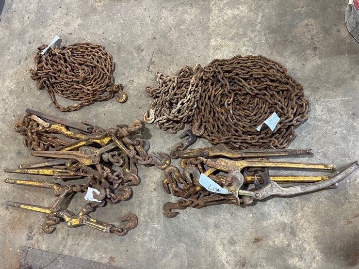 #77-•-lot-of-chains-and-binders-image-3