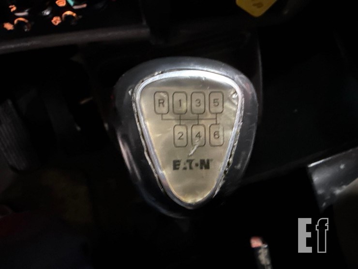 2015-kenworth-t370-image-25